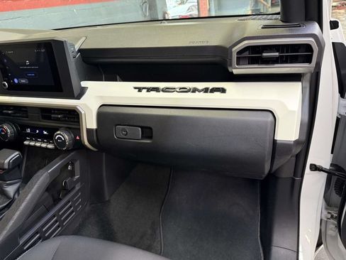 Used 2024 Toyota Tacoma TRD Off-Road AWD/4WD image 27