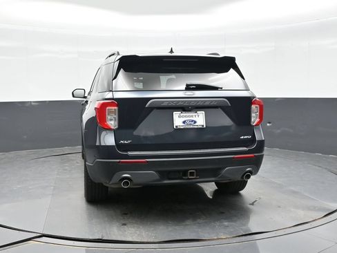 Certified 2023 Ford Explorer XLT w/ Equipment Group 202A AWD/4WD image 5