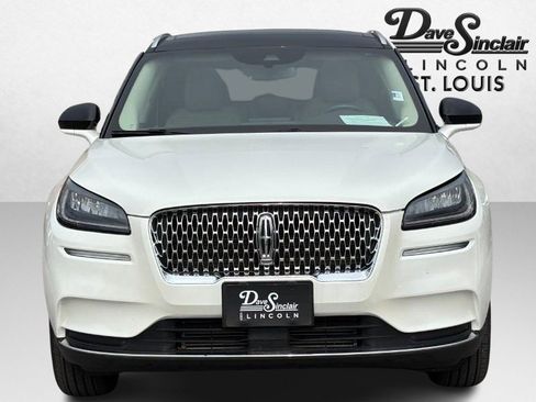 Used 2022 Lincoln Corsair FWD w/ Premium Package image 8