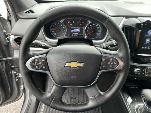 Certified 2023 Chevrolet Traverse LT FWD image 20