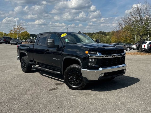 Used 2022 Chevrolet Silverado 2500 LT w/ Convenience Package AWD/4WD image 2