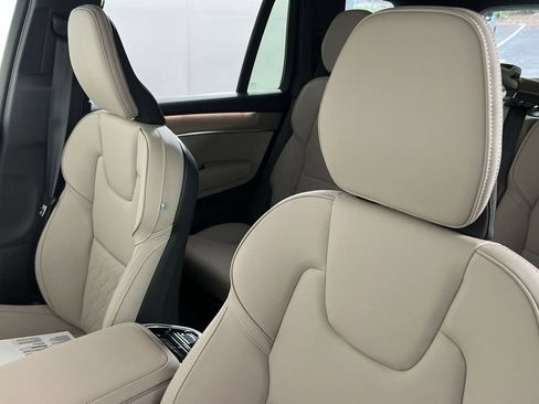 New 2026 Volvo XC90 B6 Plus w/ Protection Package Premier AWD/4WD image 12