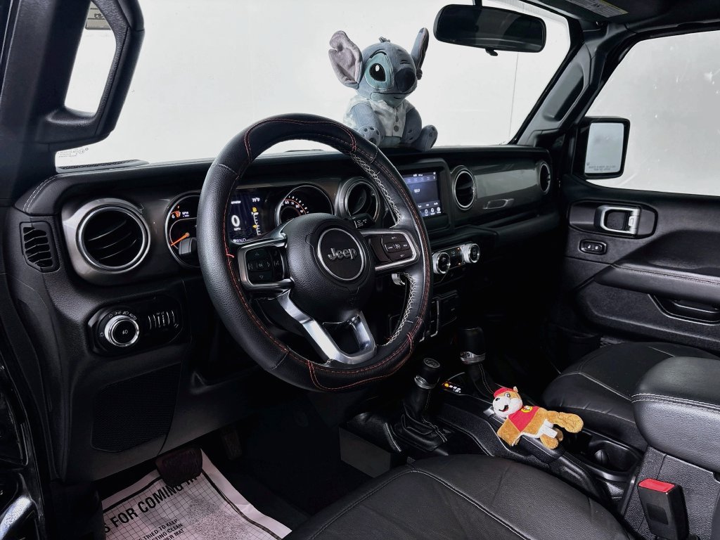 Used 2020 Jeep Wrangler Unlimited Sahara w/ LED Lighting Group AWD/4WD image 9