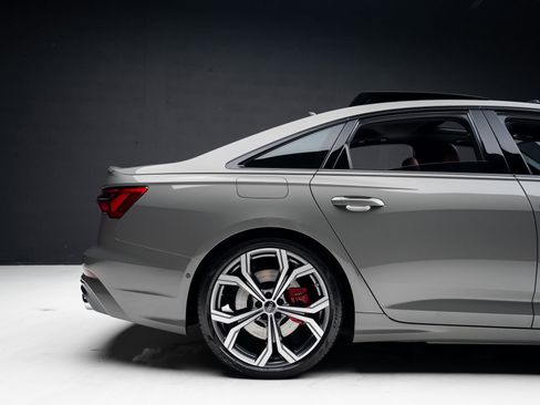 Used 2024 Audi S6 Premium Plus w/ Premium Plus Package image 36