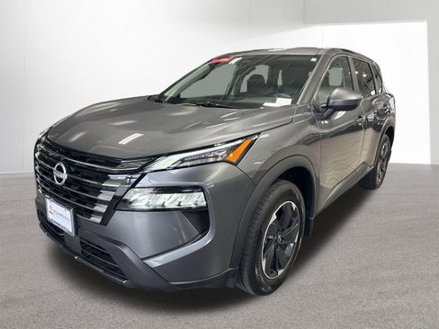 Certified 2026 Nissan Rogue SV w/ Cold Weather Package AWD/4WD image 30