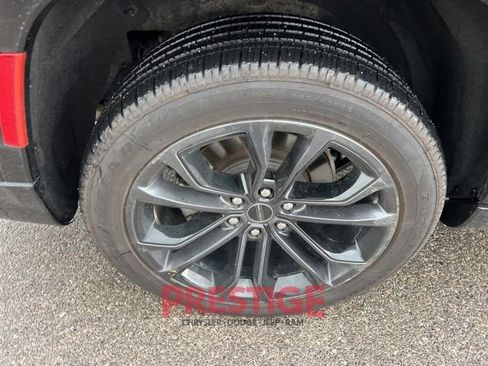 Used 2024 Jeep Grand Wagoneer L Series II w/ Quick Order Packagew 28T image 16