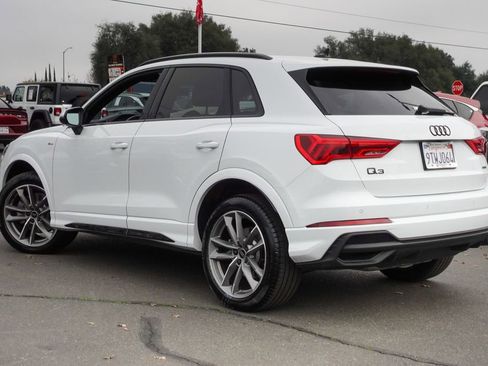 Used 2025 Audi Q3 2.0T Premium w/ Convenience Package image 9