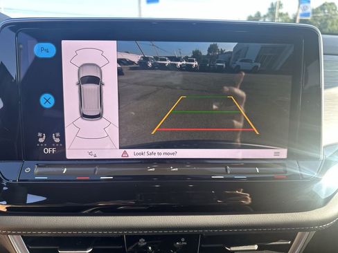 New 2024 Volkswagen Atlas Cross Sport SE image 14