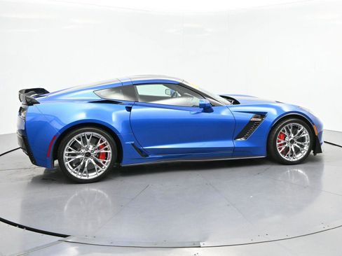 Used 2016 Chevrolet Corvette Z06 w/ 3LZ Preferred Equipment Group RWD image 8