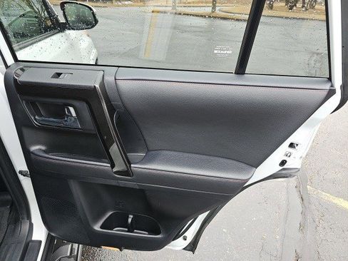Used 2024 Toyota 4Runner TRD Off-Road Premium image 17