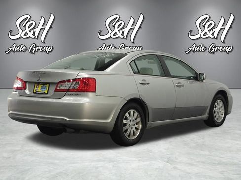 Used 2011 Mitsubishi Galant FWD image 17