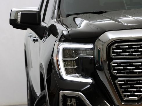 Used 2019 GMC Sierra 1500 Denali w/ Denali Ultimate Package image 4