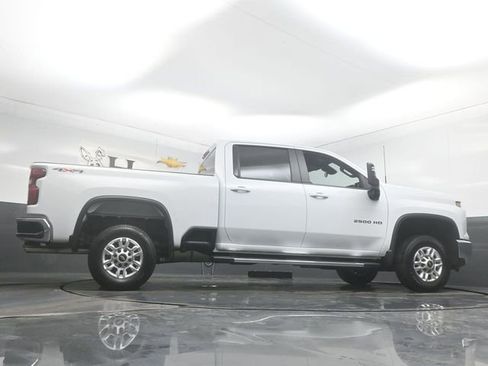 Used 2025 Chevrolet Silverado 2500 LT w/ Convenience Package image 52