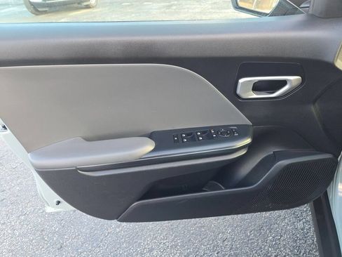 Used 2025 Kia K4 FWD image 22