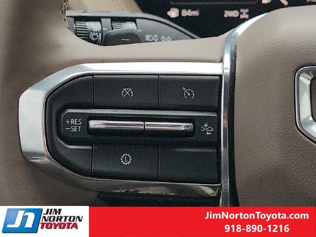 Used 2026 GMC Yukon Denali AWD/4WD image 28