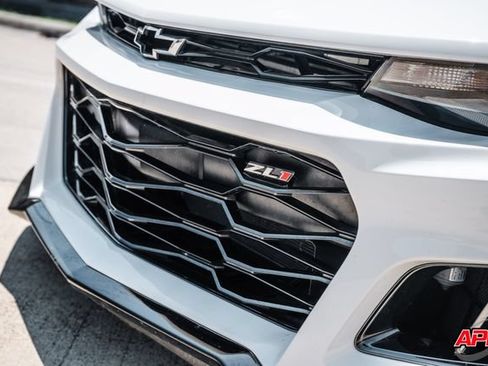 Used 2018 Chevrolet Camaro ZL1 RWD image 27