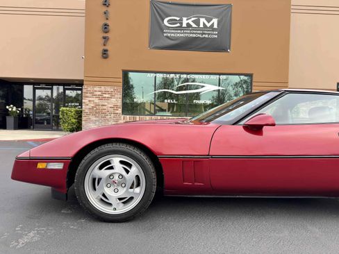 Used 1990 Chevrolet Corvette Coupe image 43