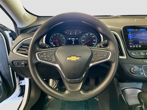 Used 2024 Chevrolet Malibu LS image 11