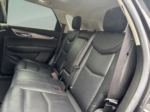 Used 2018 Cadillac XT5 Luxury w/ Driver Awareness Package image 24
