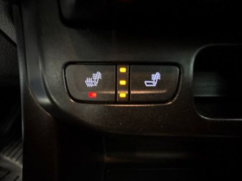 Used 2018 Chevrolet Colorado LT w/ Luxury Package, Chrome AWD/4WD image 29