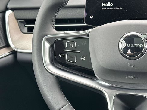 New 2025 Volvo EX90 Plus image 9