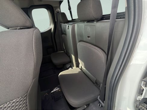 Used 2019 Nissan Frontier SV w/ Value Truck Package RWD image 22