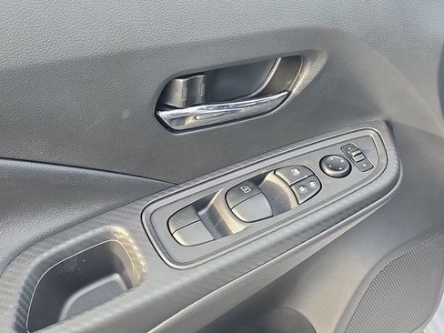 New 2025 Nissan Versa SV w/ Trunk Package image 14