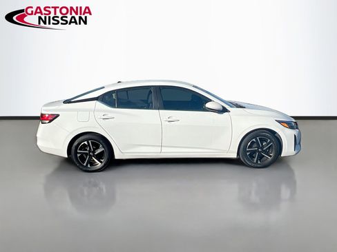 Used 2024 Nissan Sentra SV image 10