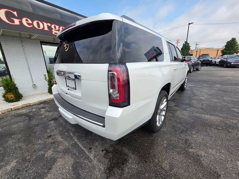 Used 2017 GMC Yukon XL Denali w/ Open Road Package AWD/4WD image 39