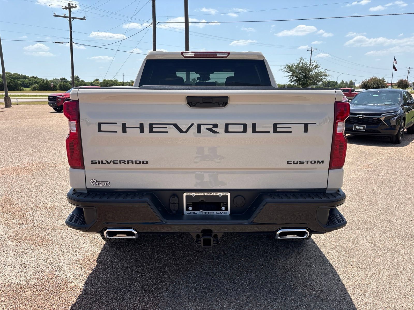 New 2026 Chevrolet Silverado 1500 Custom Trail Boss w/ LPO, Dark Essentials Package AWD/4WD image 5