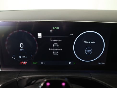 Certified 2025 Hyundai Santa Fe Limited image 4