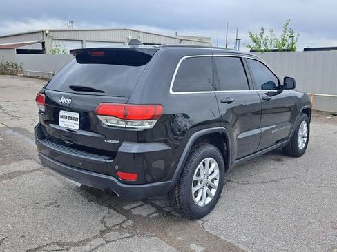 Used 2022 Jeep Grand Cherokee Laredo E w/ Security & Convenience Group image 5