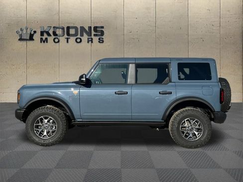 New 2025 Ford Bronco Badlands image 4
