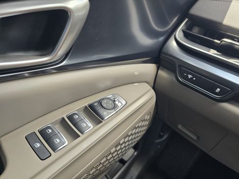 New 2027 Kia Carnival LX FWD image 12