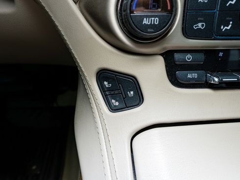 Used 2017 GMC Yukon Denali w/ Open Road Package image 24