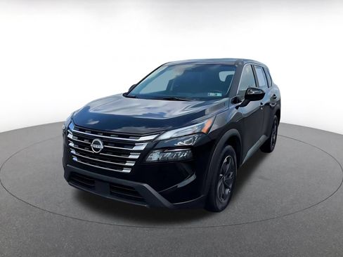Used 2025 Nissan Rogue SV FWD image 6