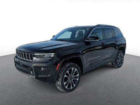 Used 2023 Jeep Grand Cherokee Overland image 4