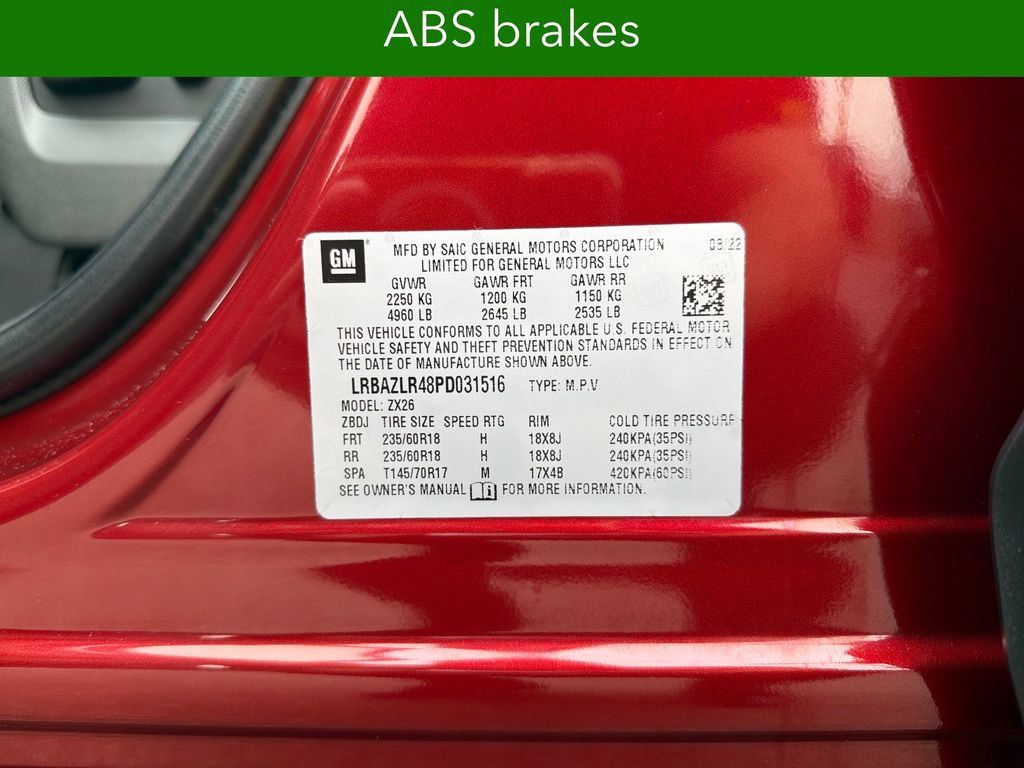 Certified 2023 Buick Envision Preferred FWD image 33