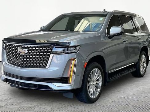 Used 2023 Cadillac Escalade Premium Luxury AWD/4WD image 3