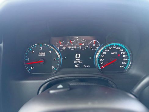 Used 2017 Chevrolet Tahoe LT RWD image 30