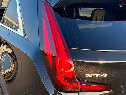 Used 2023 Cadillac XT4 Luxury w/ Cold Weather Package image 29
