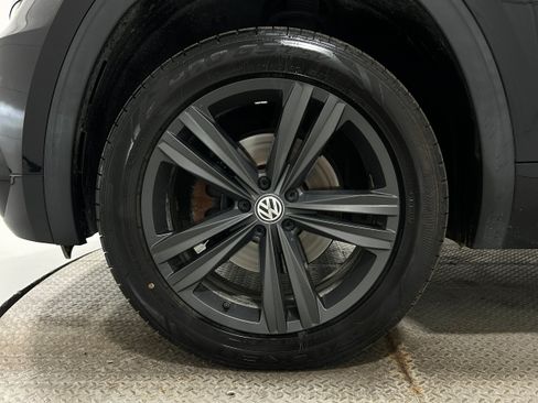 Used 2020 Volkswagen Atlas SE w/ Panoramic Sunroof Package AWD/4WD image 41