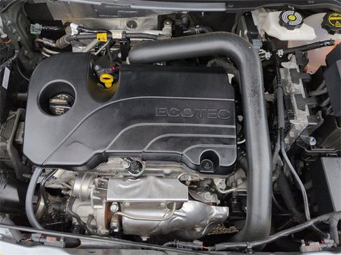 Used 2025 Chevrolet Equinox LT image 31