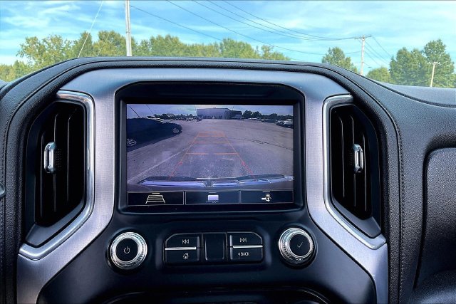 Used 2020 GMC Sierra 2500 SLE w/ SLE Value Package; AWD/4WD image 15