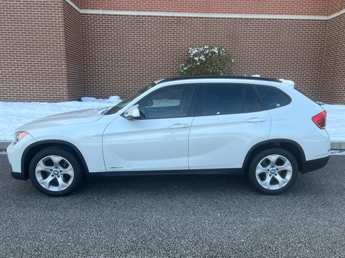 Used 2013 BMW X1 sDrive28i image 4