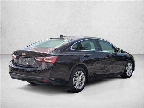 Used 2021 Chevrolet Malibu LT FWD image 5