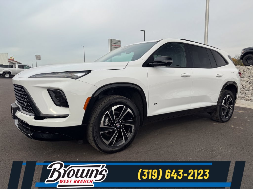 Used 2026 Buick Enclave Sport Touring AWD/4WD image 1
