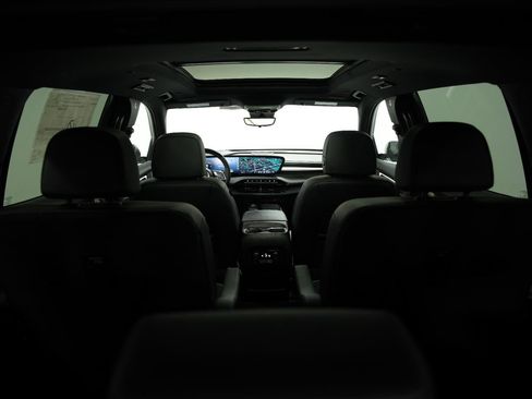 New 2026 Buick Enclave Avenir w/ Super Cruise Package image 14