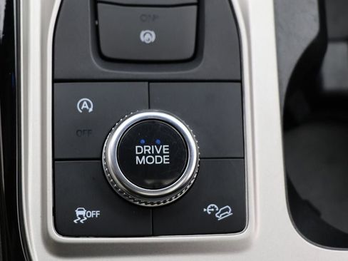 Used 2024 Ford Explorer ST w/ Technology Package image 22