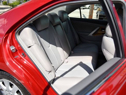 Used 2007 Toyota Camry XLE FWD image 34